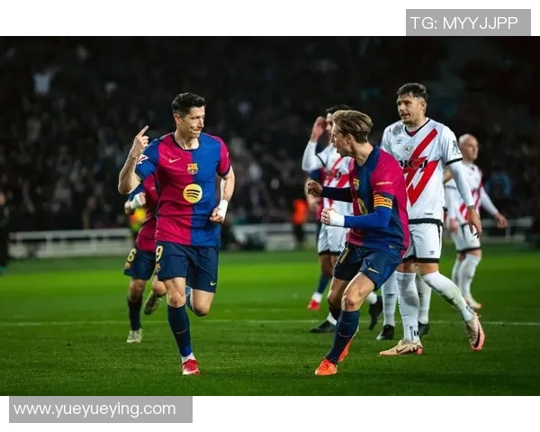 明星球员表现分析：莱万多夫斯基进球解析