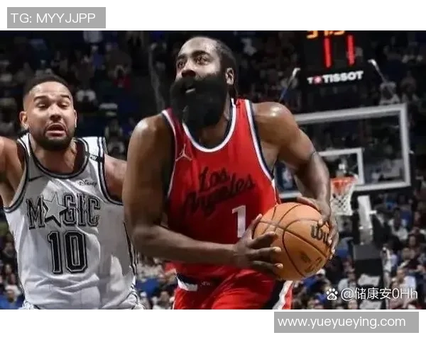 NBA球队背靠背比赛中的体能调度与战略调整分析